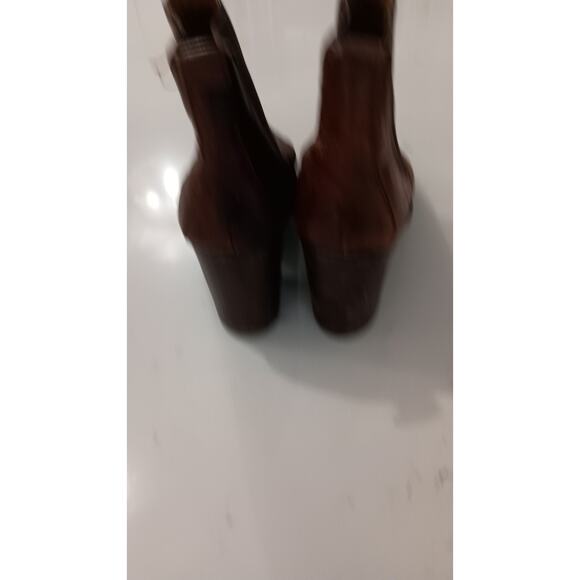 Softt Bryanne Chelsea ankle boot, leather size 8.5 women's pull on western, - Picture 6 of 8